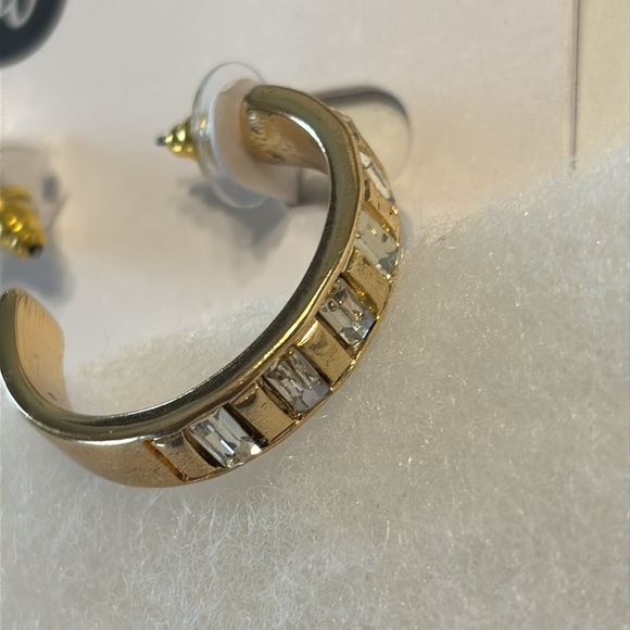 Bay to Baubles Finley Gold Crystal Hoops - Picture 5 of 6